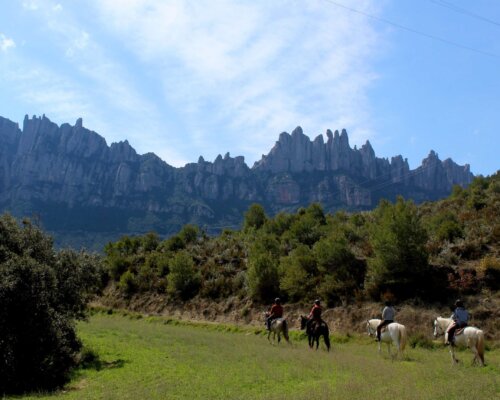 Image of hiking and horse riding excursion in Montserrat
